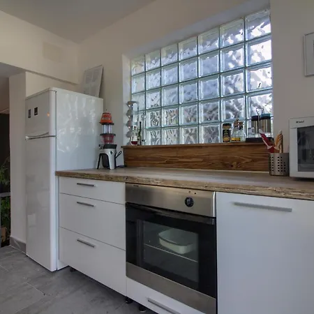 Charming Zoya With Pool In Pula *