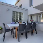 Charming Zoya With Pool In Pula Villa