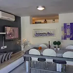 Villa Charming Zoya With Pool In Pula